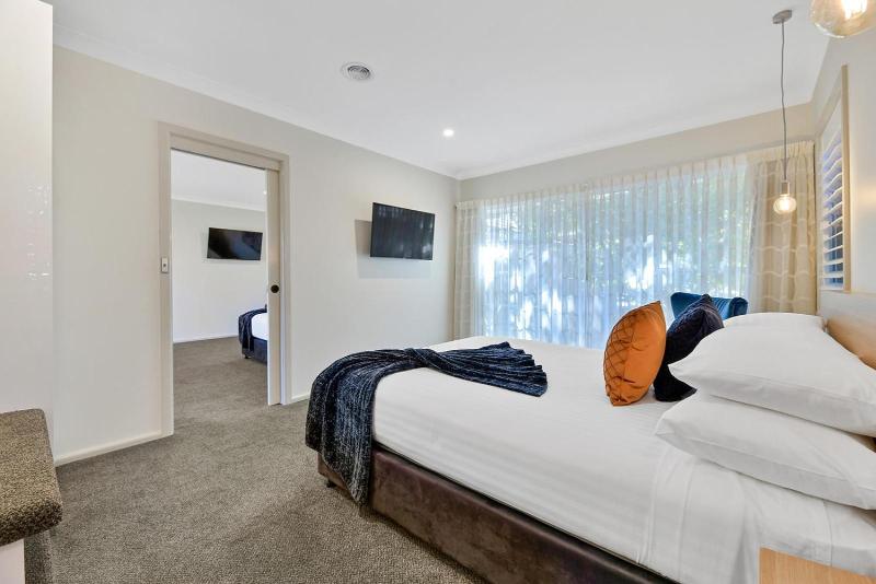 Central Caleula Motor Lodge image