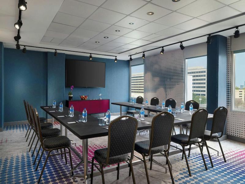 Aloft Houston by the Galleria image