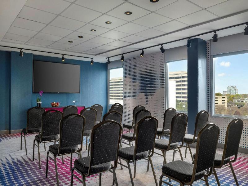 Aloft Houston by the Galleria image