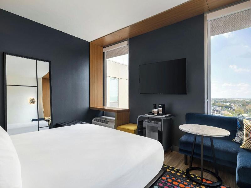 Aloft Houston by the Galleria image