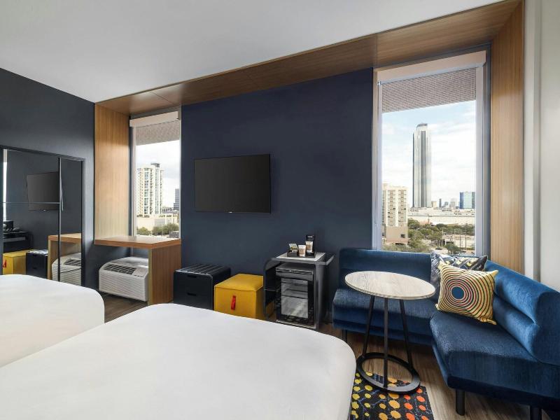 Aloft Houston by the Galleria image
