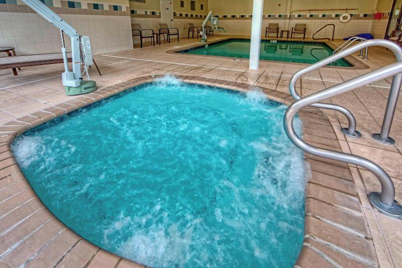 Courtyard By Marriott Memphis Southaven image