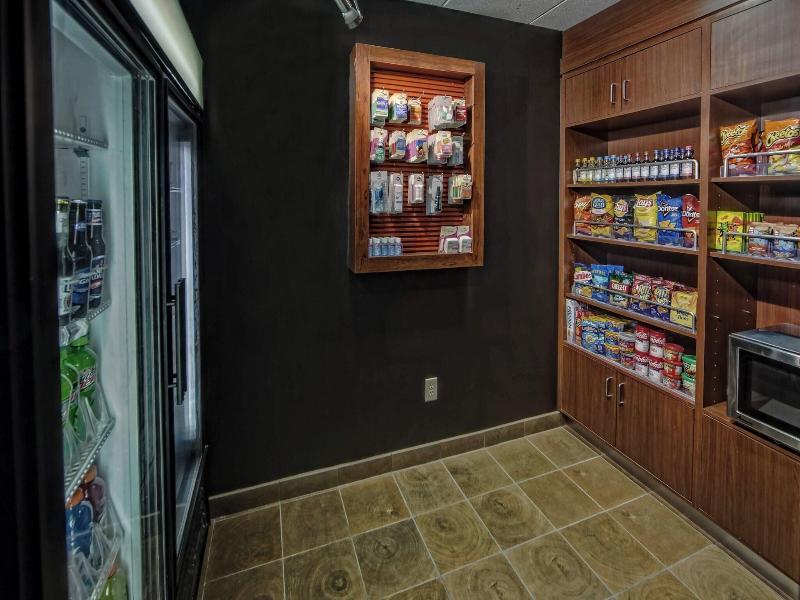 Courtyard by Marriott Memphis Southaven