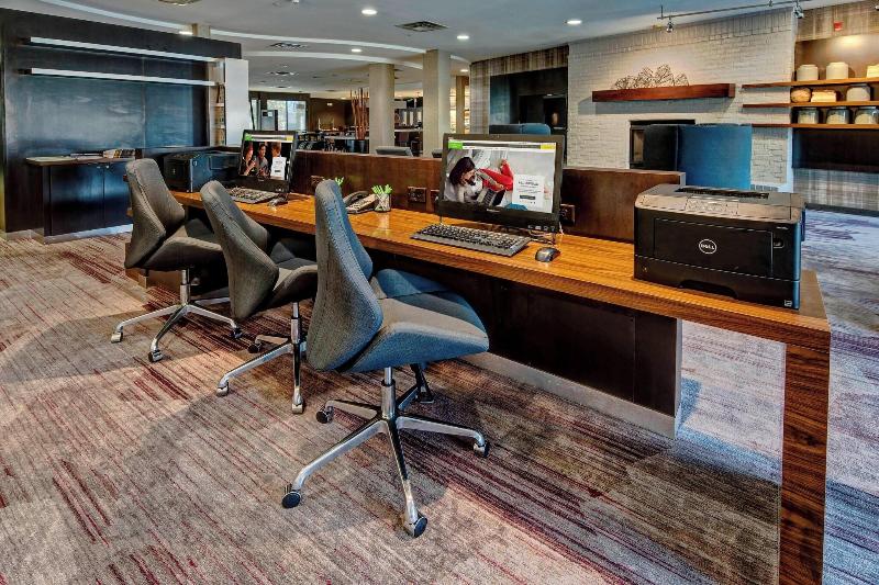 Courtyard By Marriott Memphis Southaven image