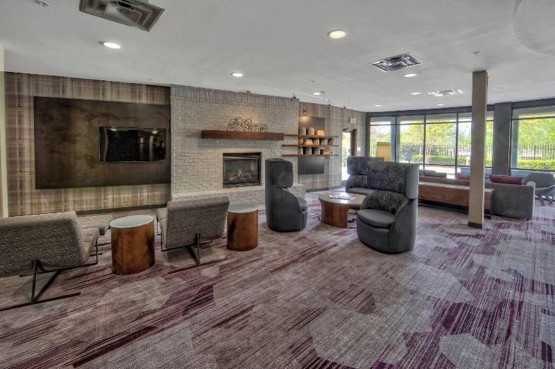 Courtyard By Marriott Memphis Southaven image