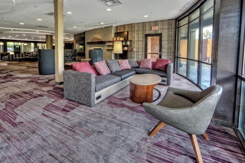 Courtyard By Marriott Memphis Southaven image
