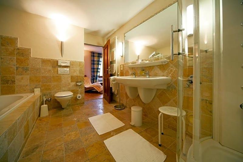 Romantik Alte Vogtei image