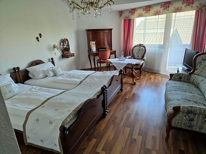 Romantik Alte Vogtei image