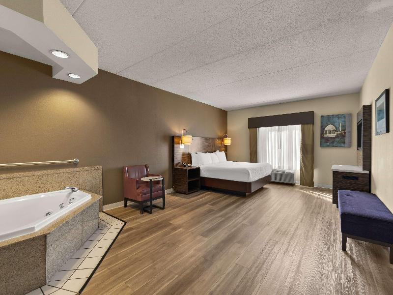 Ramada by Wyndham Harrisburg/Hershey Area image