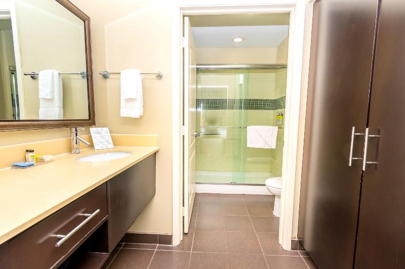 Staybridge Suites Houston IAH - Beltway 8 image