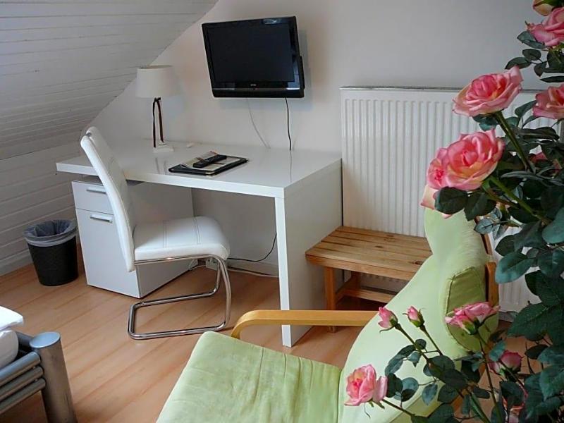 Haus Drei Tannen image