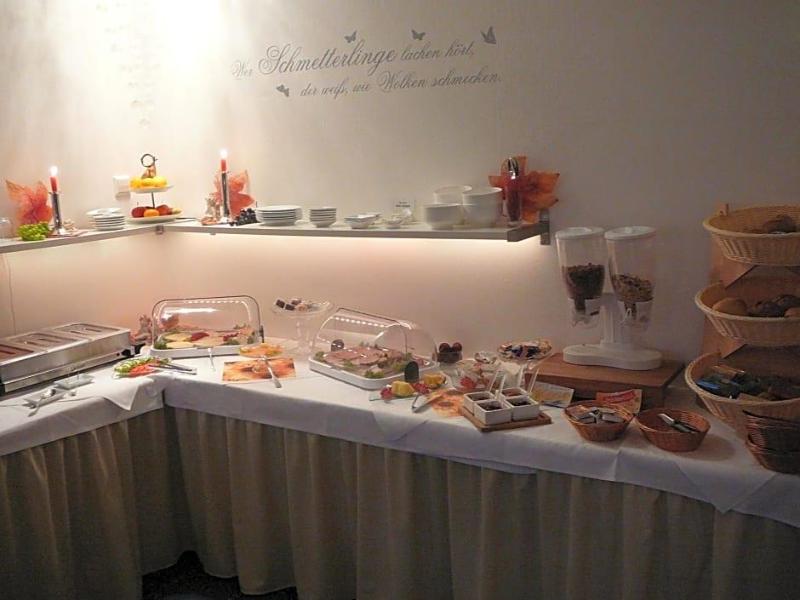 Haus Drei Tannen image