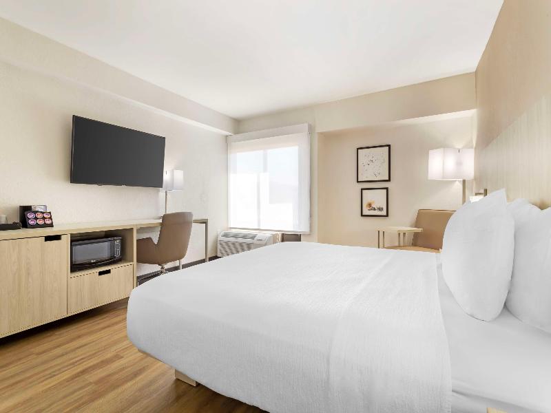 Best Western Plus Sugar Land/Stafford image