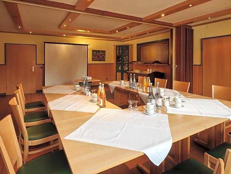 Gasthaus zur Linde image