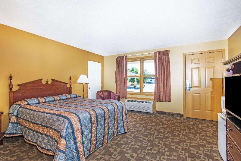 Knights Inn Hadley image