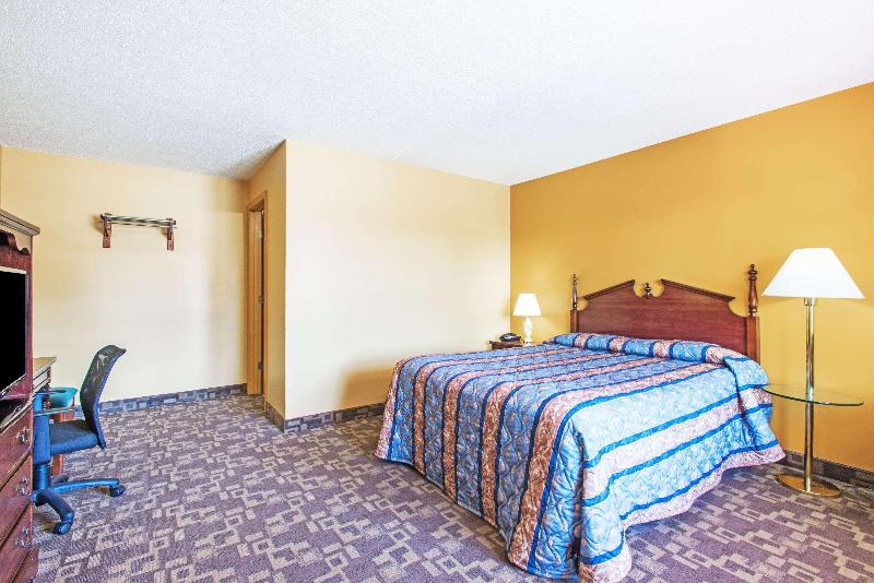 Knights Inn Hadley image