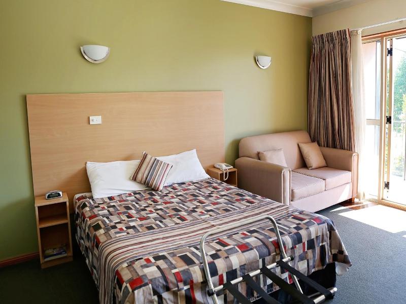 Forbes Victoria Inn image