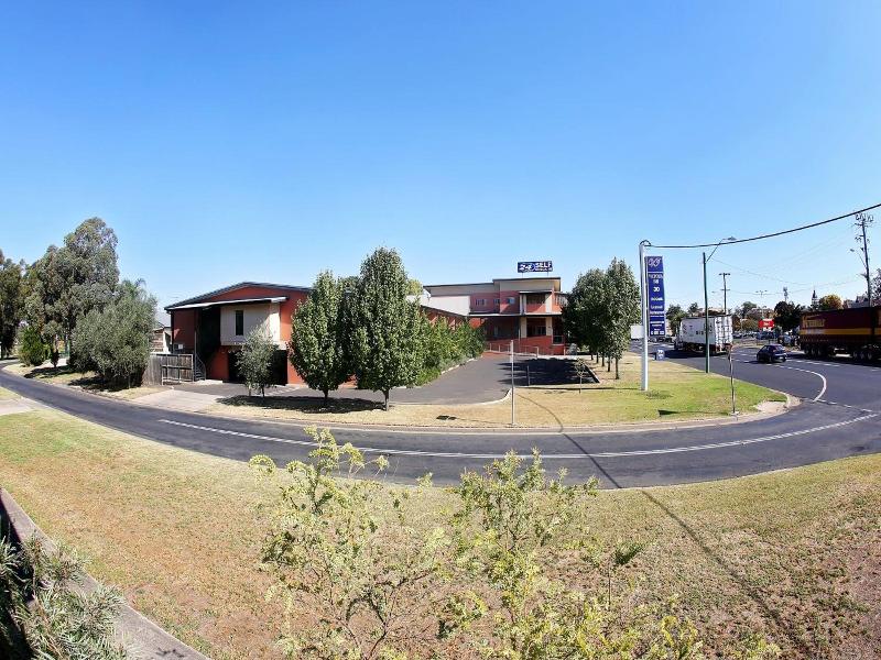 Forbes Victoria Inn image