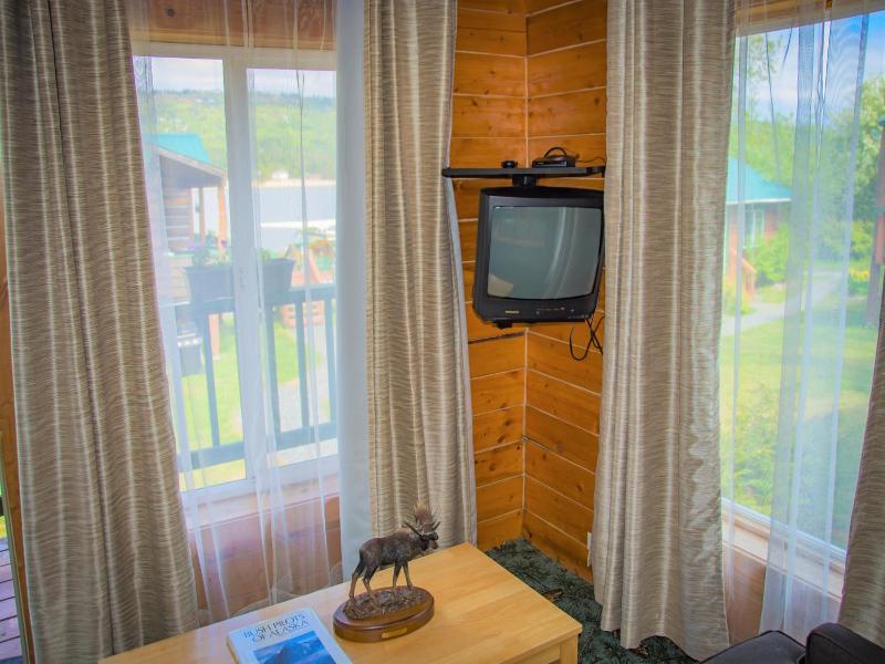Floatplane Lodge