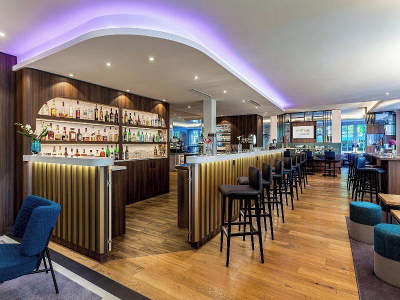 Courtyard Hamburg Airport Hotel image