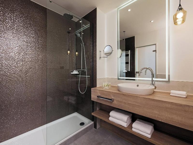 Courtyard Hamburg Airport Hotel image