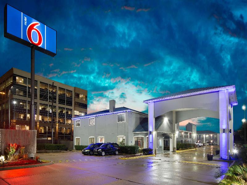 Super 8 Motel - Houston/Astrodome/World Area image