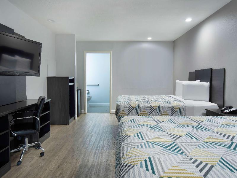 Super 8 Motel - Houston/Astrodome/World Area image