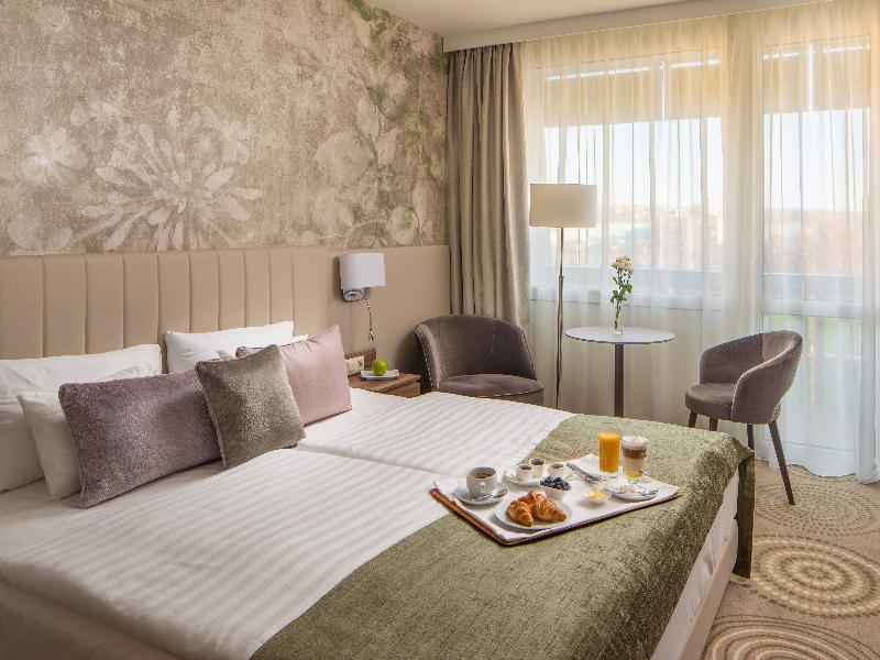 Hotel Carbona 5
