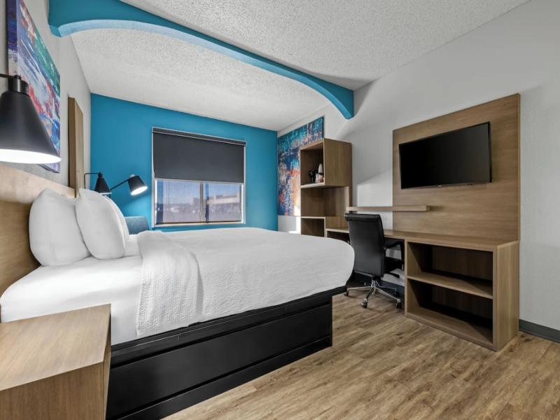 MainStay Suites Decatur River City image