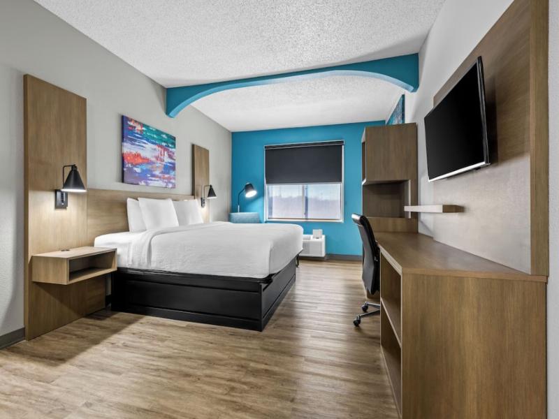 MainStay Suites Decatur River City image