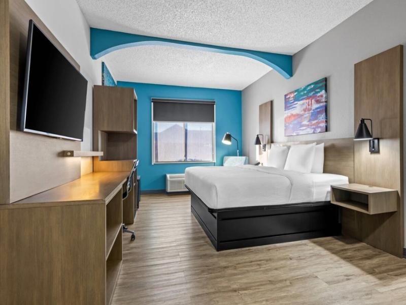 MainStay Suites Decatur River City image
