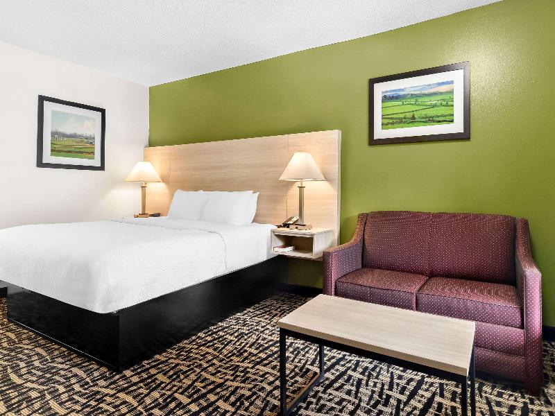 Quality Inn Russellville image