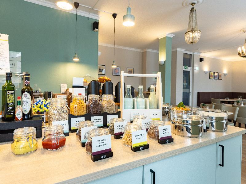 Garner Hotel Hamburg - St.Georg by IHG image