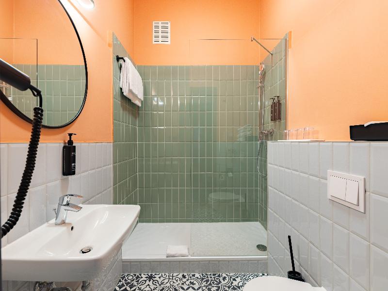 Garner Hotel Hamburg - St.Georg by IHG image