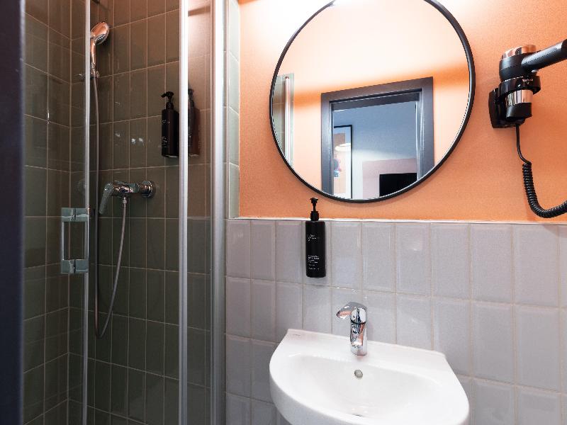 Garner Hotel Hamburg - St.Georg by IHG image