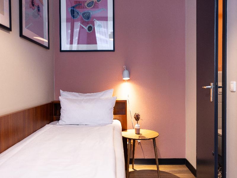 Garner Hotel Hamburg - St.Georg by IHG image
