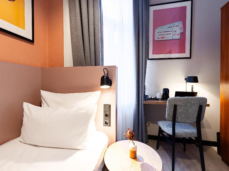 Garner Hotel Hamburg - St.Georg by IHG image