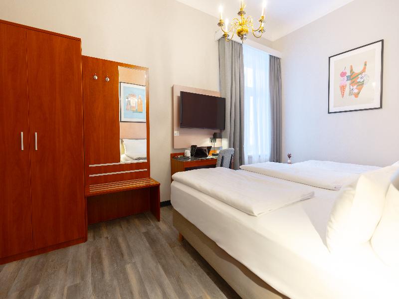 Garner Hotel Hamburg - St.Georg by IHG image