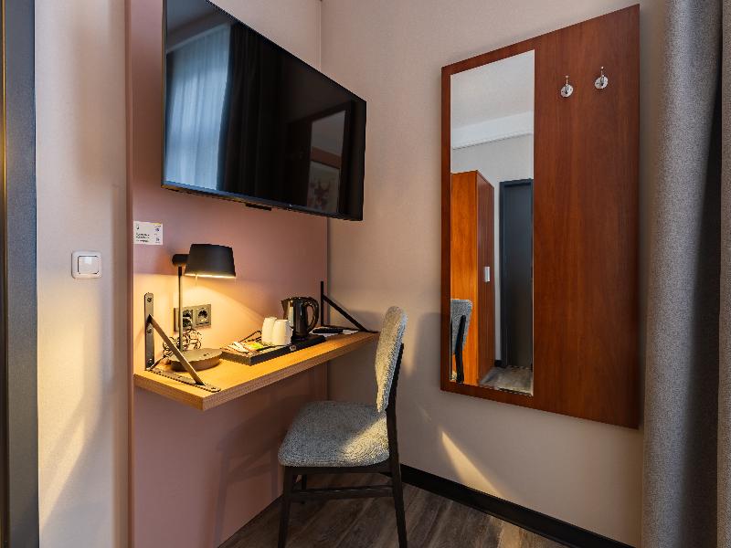 Garner Hotel Hamburg - St.Georg by IHG image