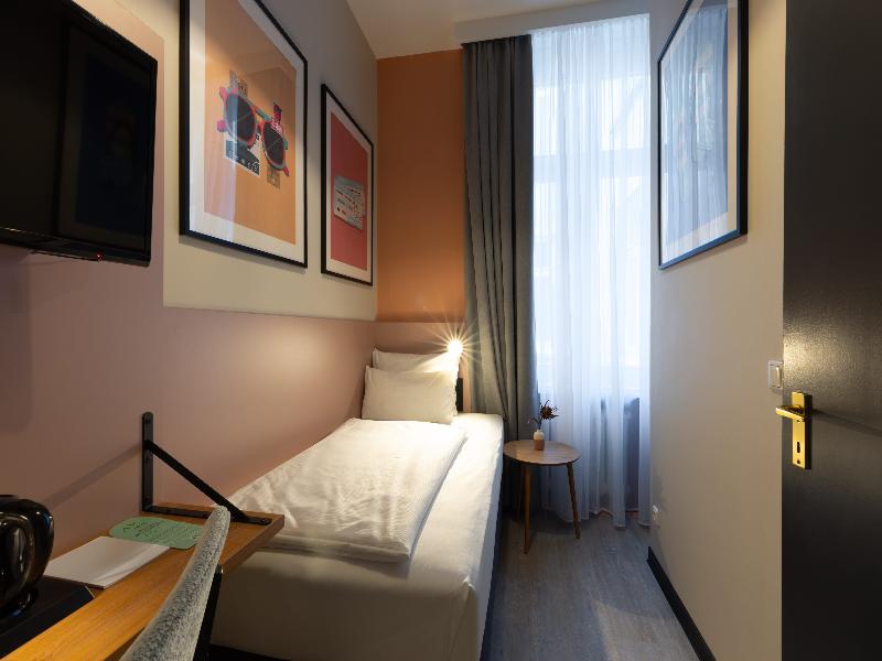 Garner Hotel Hamburg - St.Georg by IHG image