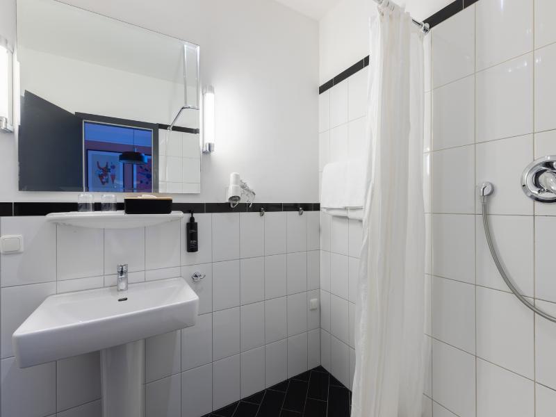 Garner Hotel Hamburg - St.Georg by IHG image