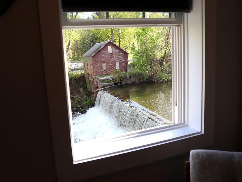 Old Mill on the Falls B&B image