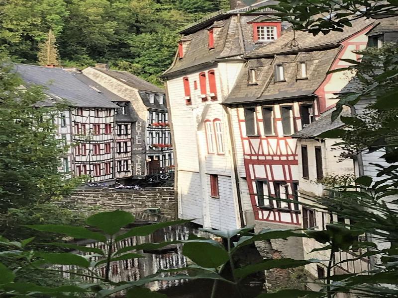 Alt-Montjoie image