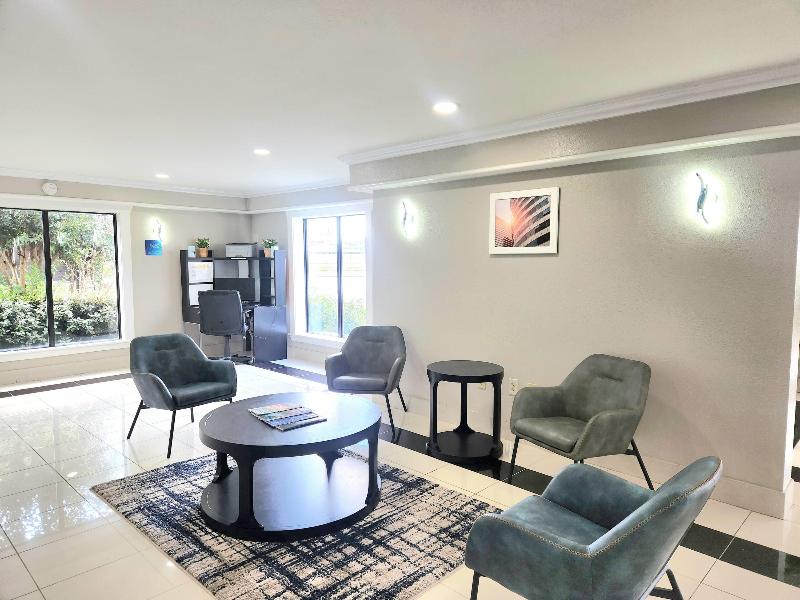 Days Inn by Wyndham Houston image