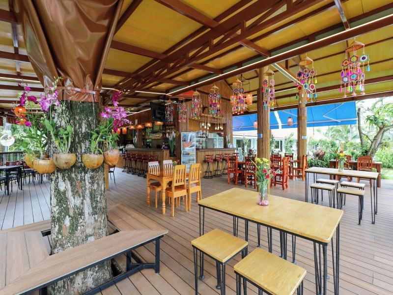 The Golddigger's Resort image