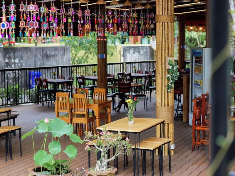 The Golddigger's Resort image