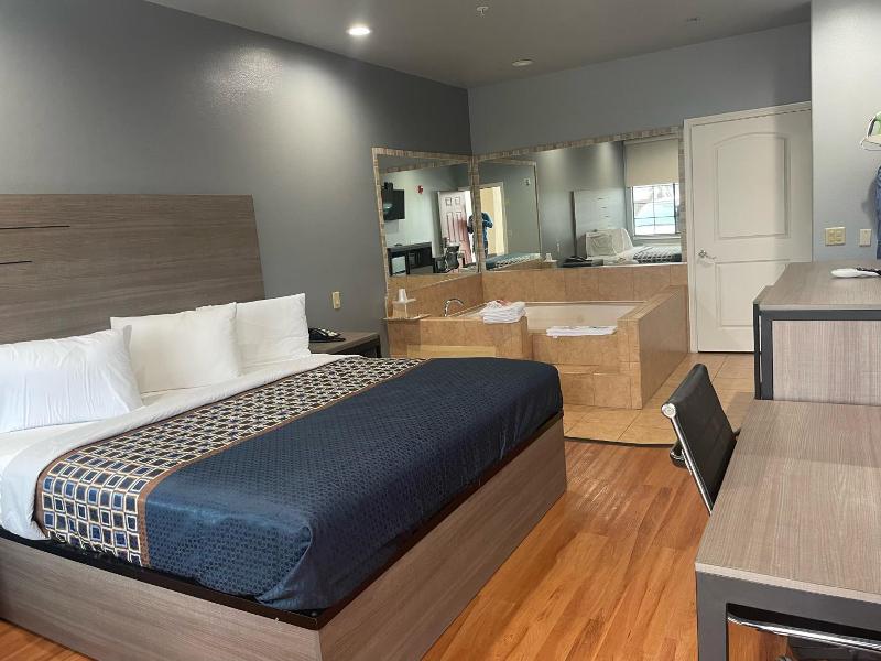 Palace Inn Baytown image