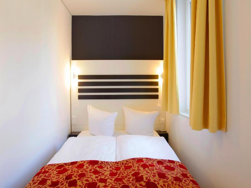 Boutique 072 by Centro — general view