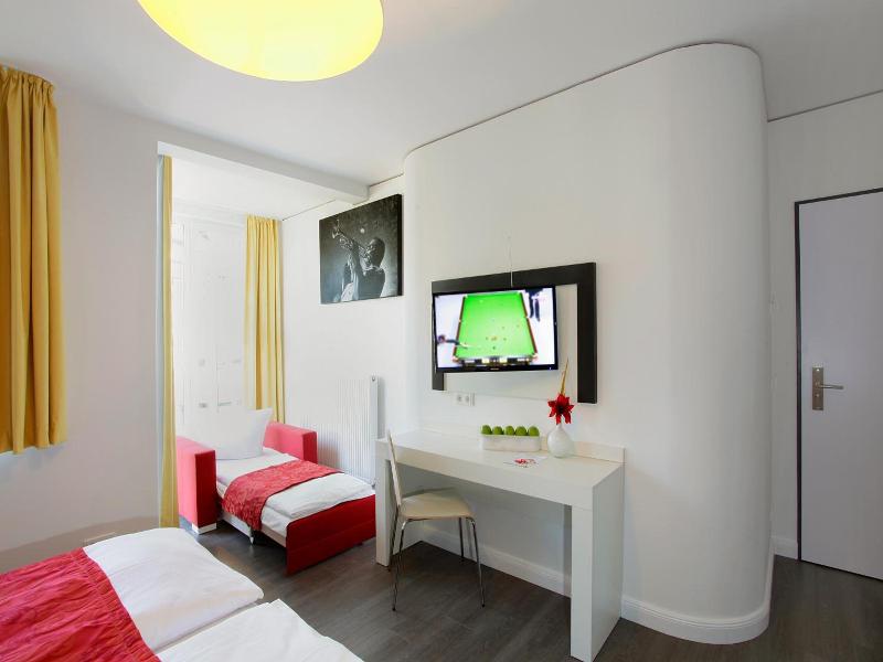 Boutique 072 by Centro — general view