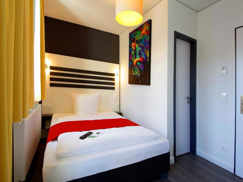Boutique 072 by Centro — general view